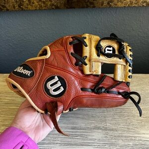 Wilson RIGHT HAND Red and Tan Baseball Glove